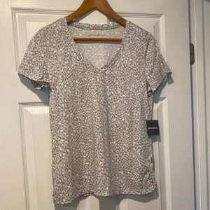Eddie Bauer NWT tshirt. Size M